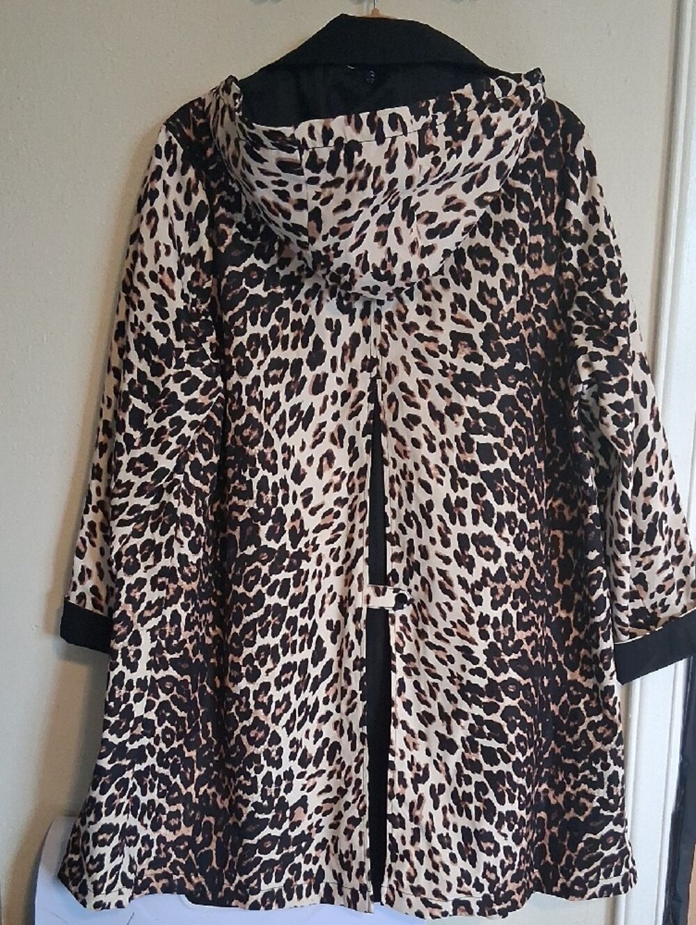kate spade Leopard-Print Trench Coat - Black & Beige - Picture 2 of 4